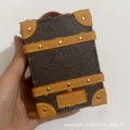 Letter suitcase