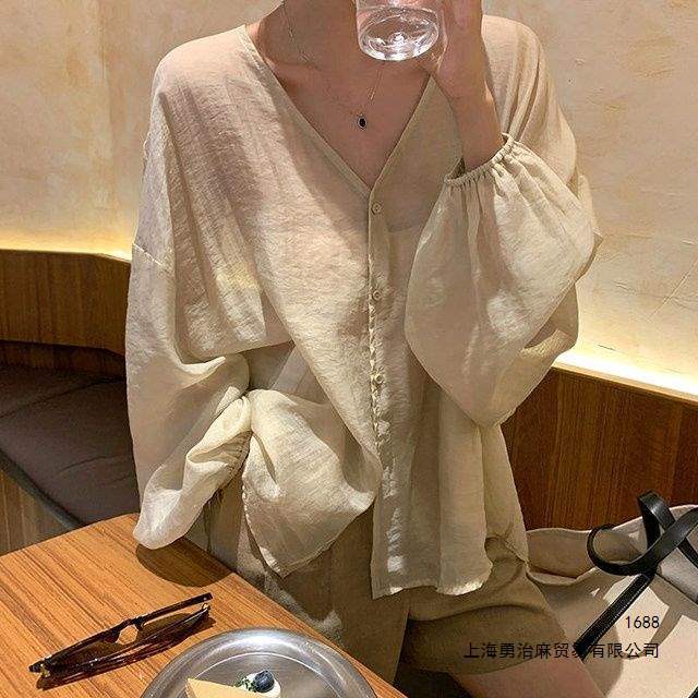 Women's sun-protective cardigan, UV-protective, summer loose-fitting versatile chiffon blouse, long-sleeved, air-conditioned cardigan, short and thin jacket