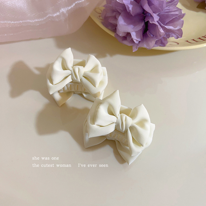 Small square clip beige double-sided bow 7cm