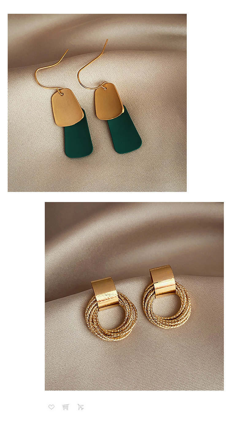 14g Weight 1 Pair Retro Leaf Square Alloy Women's Earrings