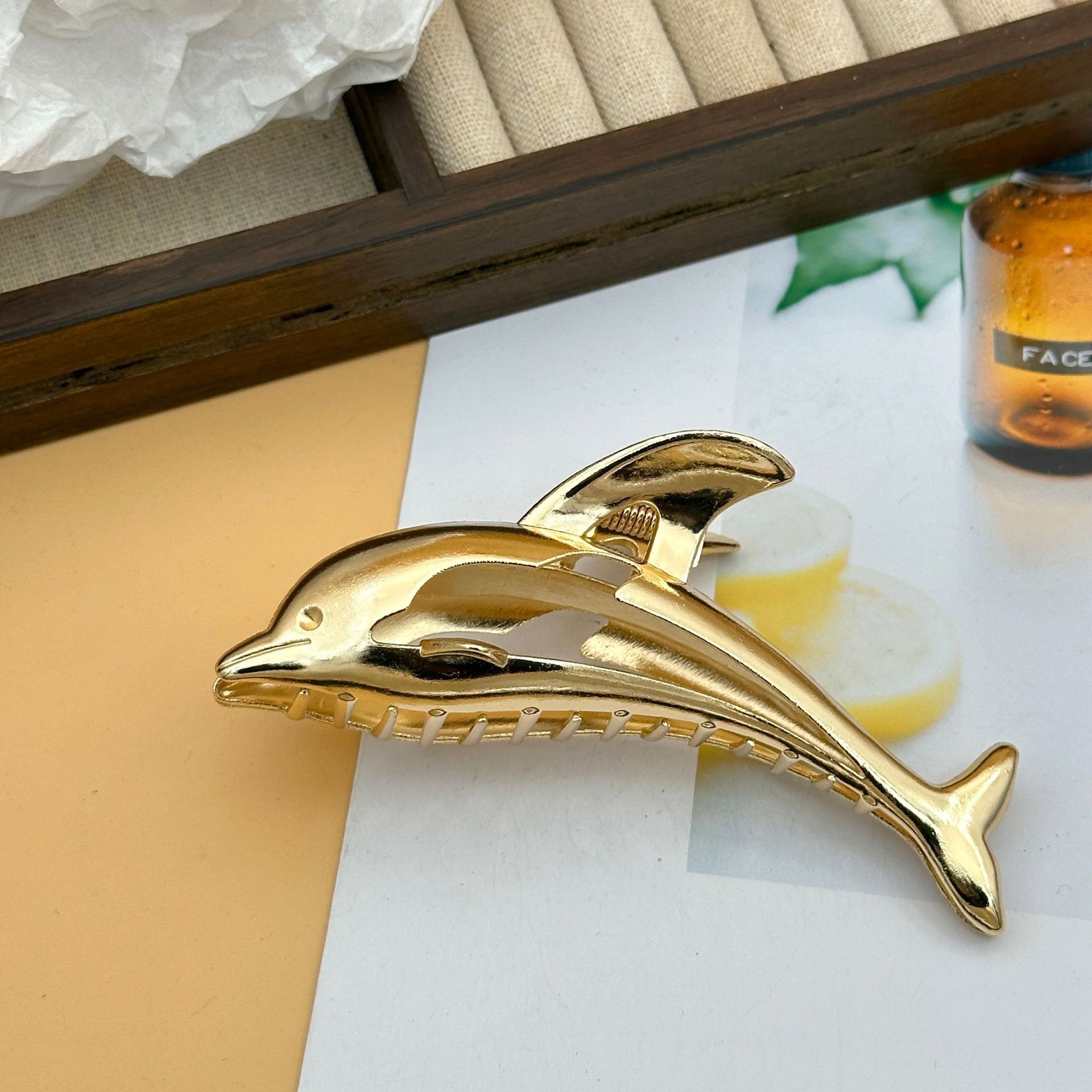 45g Weight Hair Claws Hair Accessories Type 1 Piece Quantity Daily Occasion Zinc alloy Material Dolphin Pattern All Seasons Season Women's Gender Plating, Hollow Out Design Cute Style Cute Women's Dolphin Zinc Alloy Plating Hollow Out Hair Claws 10
