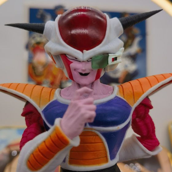 Dragon Ball White Cave Felisa First Form Super Saiyan Wukong Battle Hand-made Model Ornaments