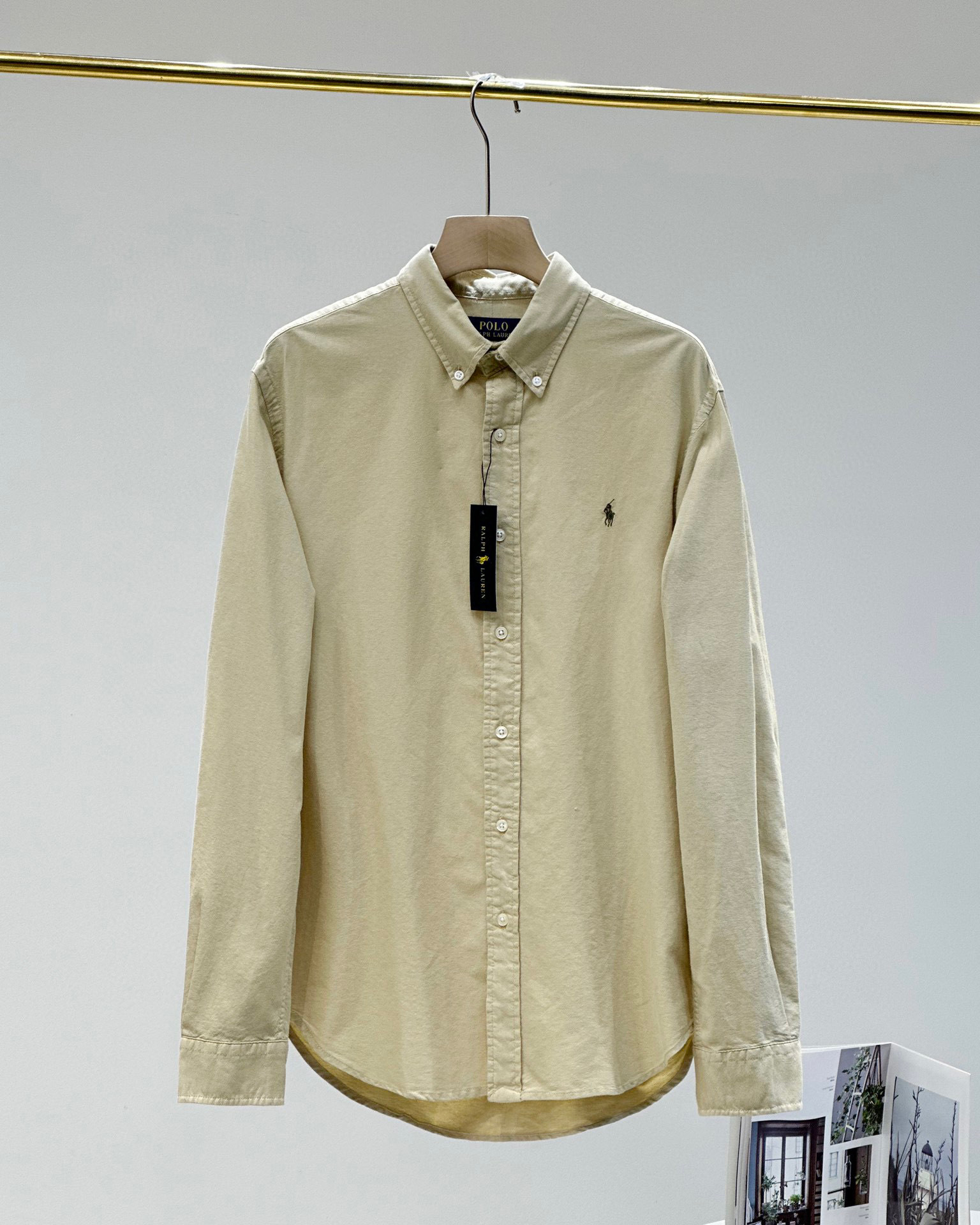 Warna khaki / M