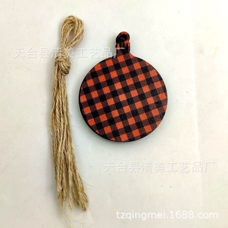 33 piezas de madera de la serie navideña a cuadros negros anaranjados colgante de decoración navideña se pueden combinar libremente 10 piezas en un paquete