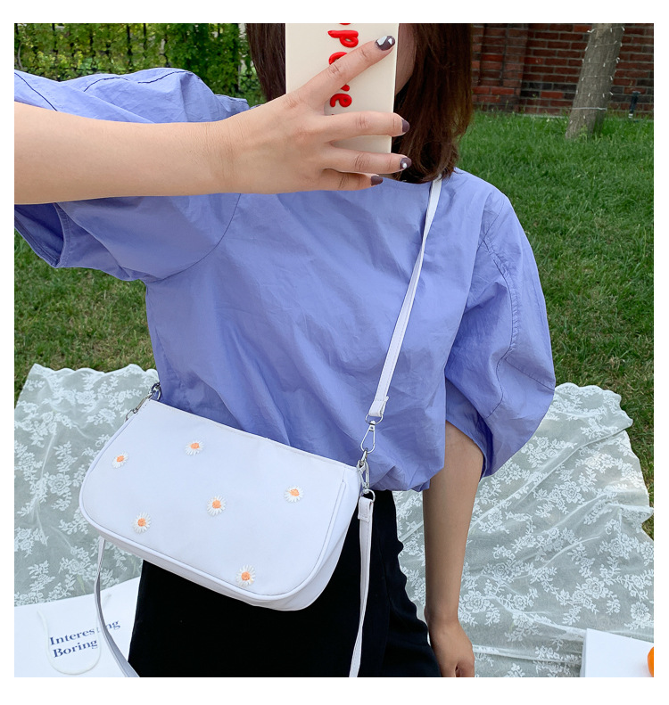 127g Weight Polyester Lining Material Zipper Closure Type Single Shoulder Strap Strap Type Shoulder Bag Bags Type Casual Occasion Pu Leather Material Daisy Pattern All Seasons Season Women's Gender Vacation Style Dumpling Shape Shape Small Size Women's Small Pu Leather Daisy Vacation Dumpling Shape Zipper Shoulder Bag 9