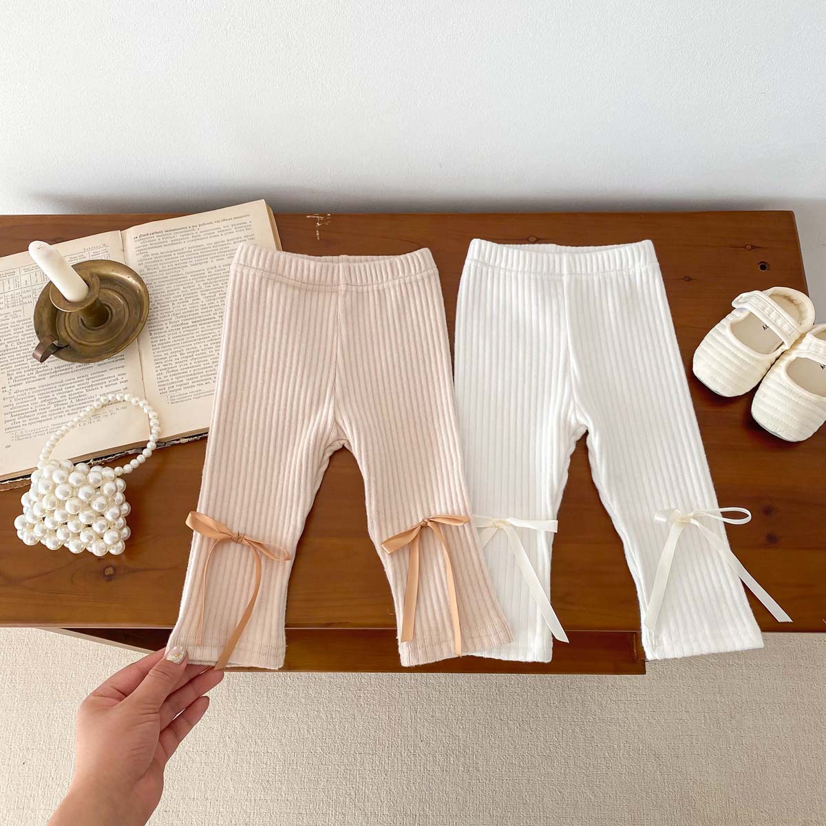 Bebé primavera y otoño polainas del bebé hilo pit stretch pantalones recién nacido estilo occidental arco hacia fuera