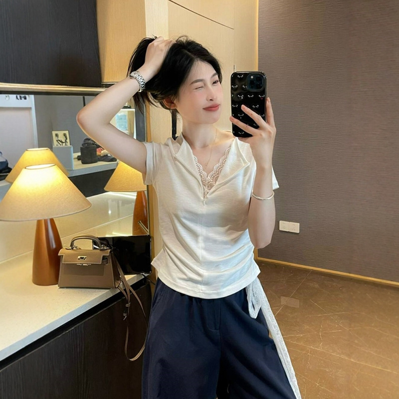 French Style Lace Stitching Design Sense Fake Two-piece Short Waist Tops Women's Summer Small Gray Short-sleeved T-shirt