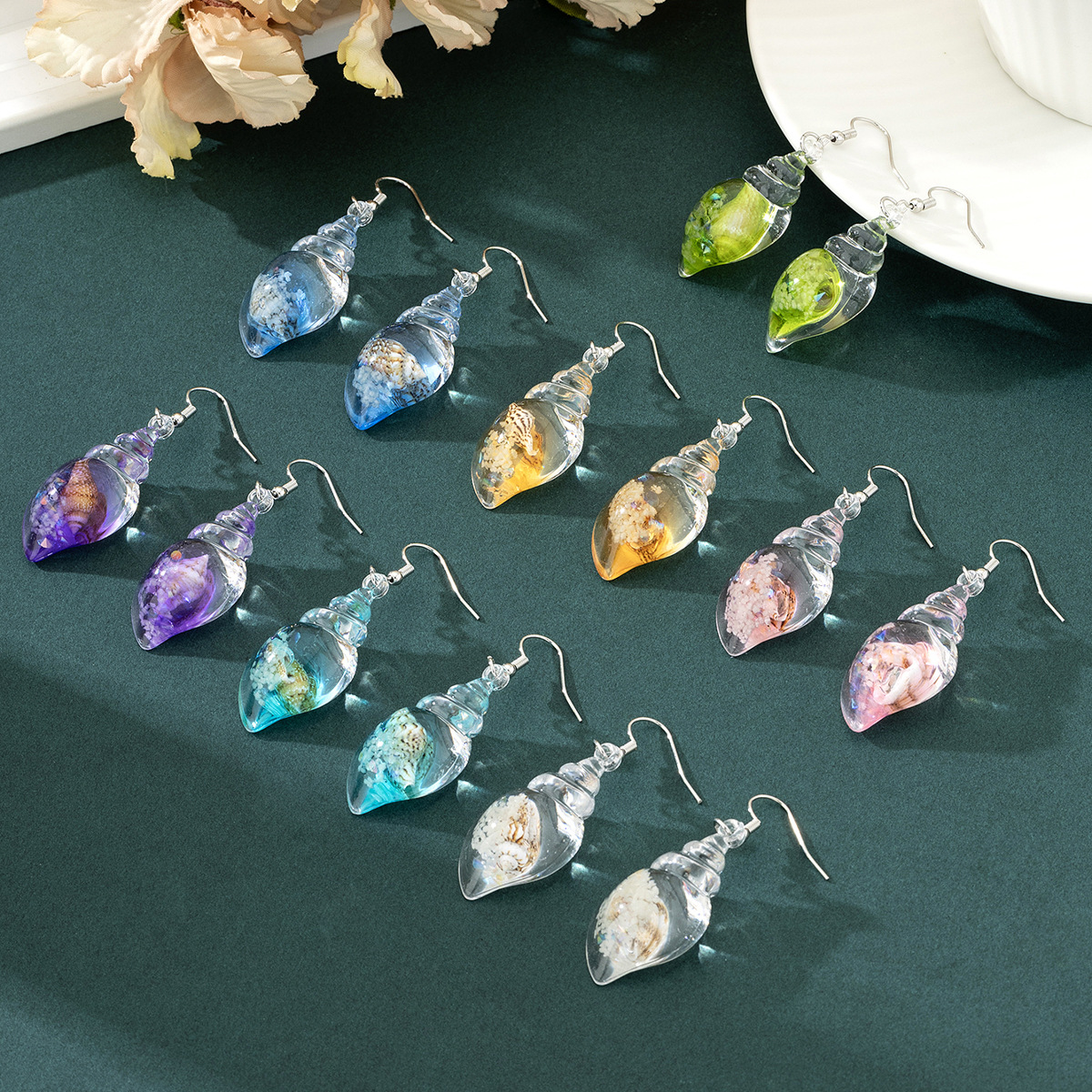 青島配飾品日韓新款透明樹脂彩色海螺創意設計不規則海洋生物耳環