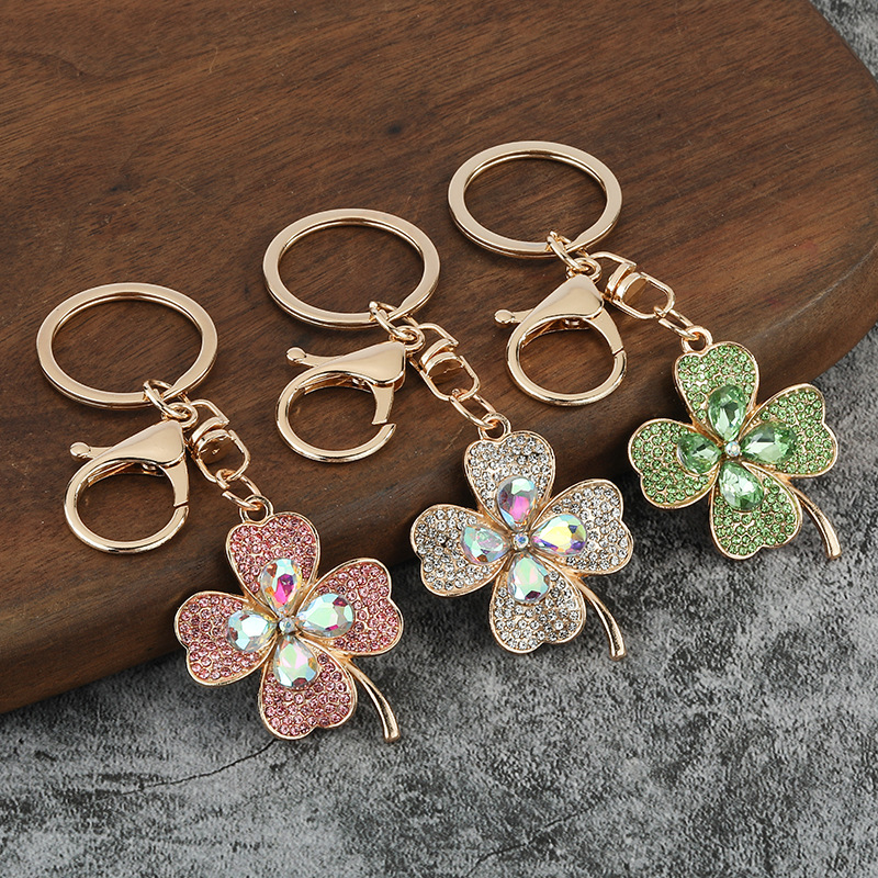Factory Direct Sales European and American Cross-Border Hot-Selling Luxury Full-Encrusted Rhinestone Clover-Shaped Women's Key Chain Pendant Accessories