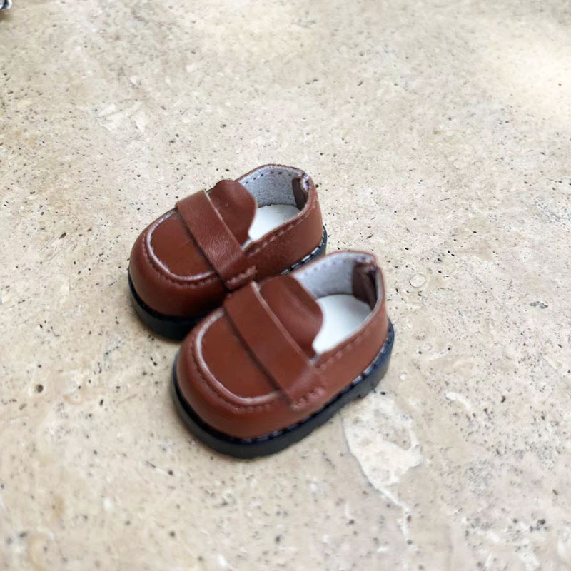 Zapatos de cuero de cabeza cuadrada marrón