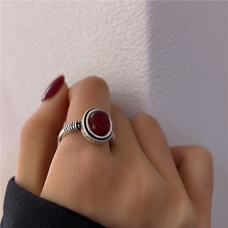 Anillo de rubí estilo palacio retro transfronterizo para mujer, diseño único europeo, anillo abierto para el dedo índice con diseño de nicho._voghion.com