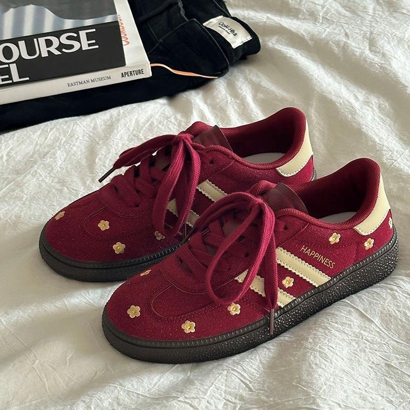 Zapatos de entrenamiento para mujeres 2026 nuevos zapatos blancos cómodos con suela plana zapatos casuales Agan zapatos de verano malla transpirable