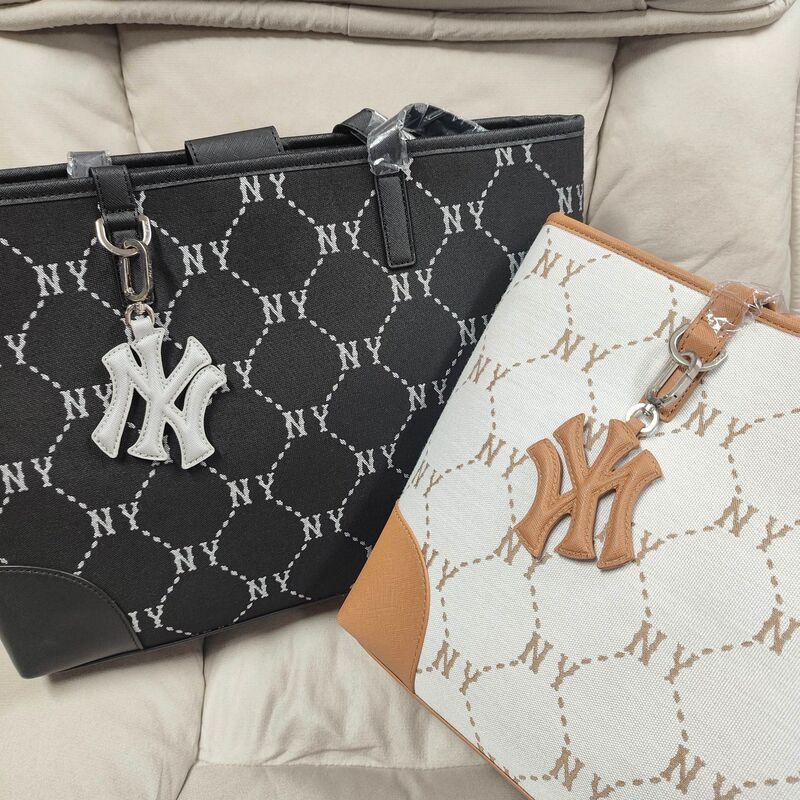 Korean Mlb Charm Tote Bag Retro Quilted Ny Letter Jacquard Large Capacity Shoulder Bag Handheld Tote Bag