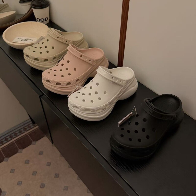 High-End Perforated Shoes, Little Whale Style, Thick-Soled Beach Shoes, Women's Height-Increasing Sandals, Trendy Slippers High-End Perforated Shoes, Little Whale Style, Thick-Soled Beach Shoes, Women's Height-Increasing Sandals, Trendy Slippers