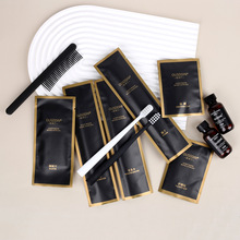 �ڽ�ʯ�^��һ����ϴ����Ʒ���b�ߙn�Ƶ�����һ�����fë��ˢ���b