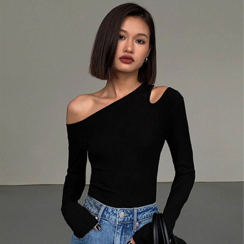 Black Sexy Shoulder Inclined Shoulder Base Shirt Women's Autumn All-match Long-sleeved T-shirt Tight Inner Shoulder Shoulder Shoulder Shoulder Shirt Black Sexy Shoulder Inclined Shoulder Base Shirt Women's Autumn All-match Long-sleeved T-shirt Tight Inner Shoulder Shoulder Shoulder Shoulder Shirt