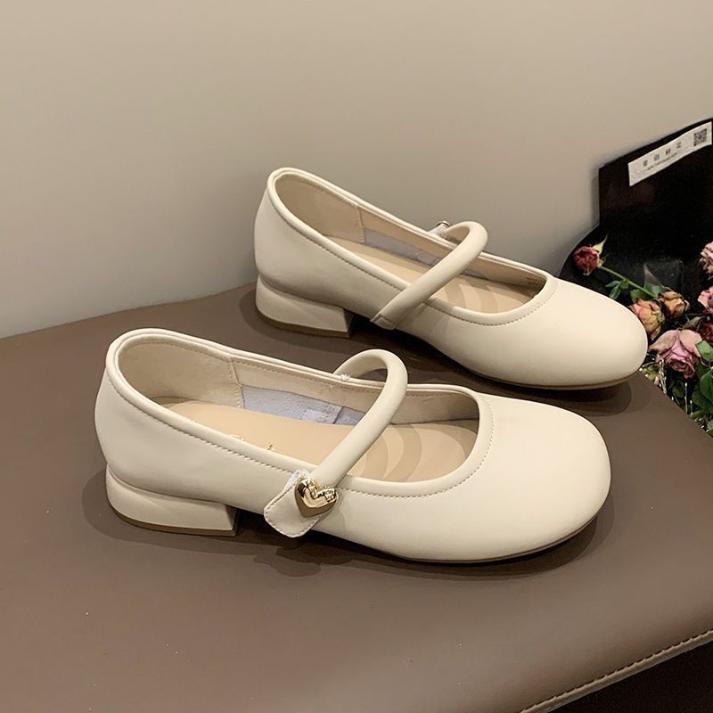 Xiaoxiao viento blanco cheongsam zapatos de mujer 2026 nuevo verano con falda Marizhen zapatos de cuero con cabeza redonda nuevos zapatos chinos