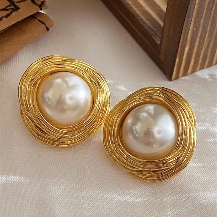1 Pair Quantity 1 Pair Retro Round Imitation Pearl Inlay Pearl Women's Earrings