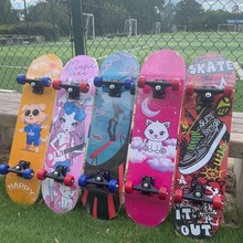 80公分尼龙支架款枫木滑板儿童青少年初学者新款四轮滑板厂家批发