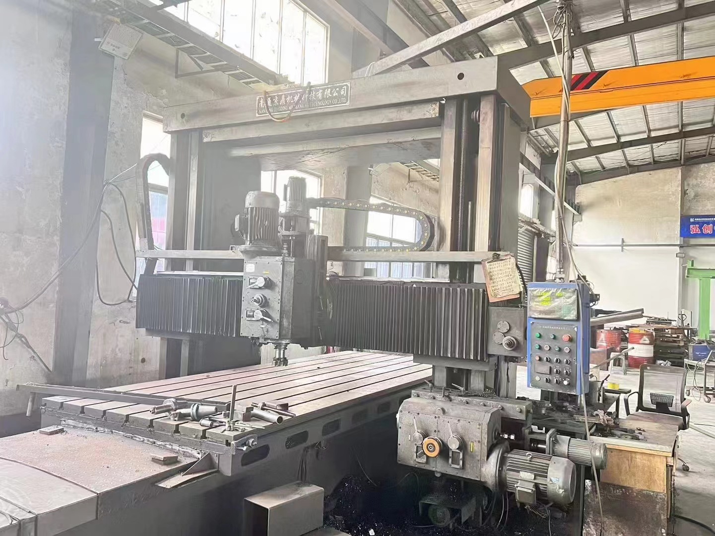 转让二手京鼎XQ2016龙门铣床电机功率11