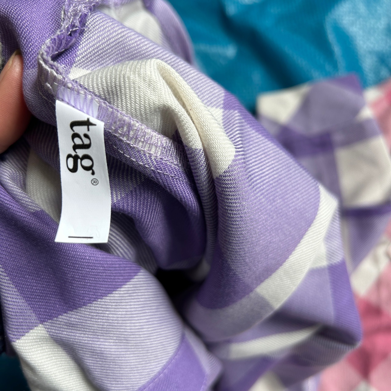 2025 camisa de algodón a placas de tamaño mediano para niños y niñas camisa de manga larga con solapa de tela de tela de primavera y otoño comercio exterior