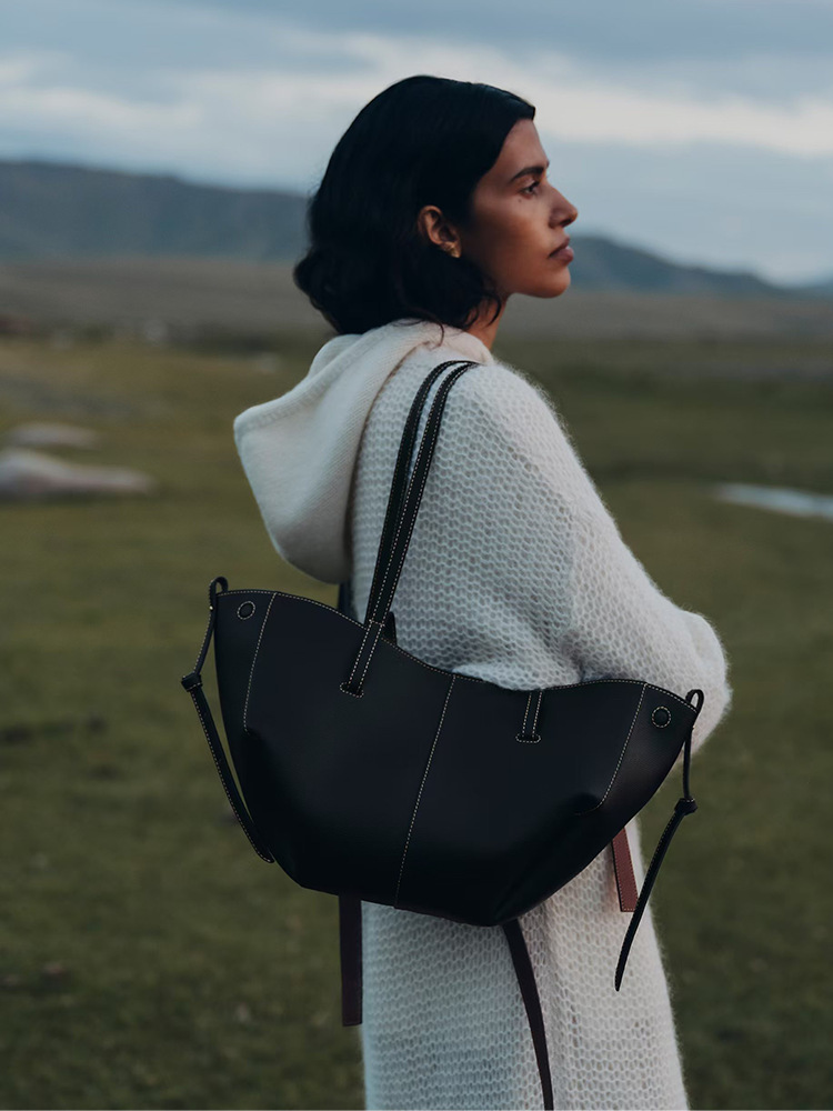 クロスボーダー高バージョン本革POEIVE大容量ショッピングバッグ片肩手提げトート翼女性カバンシワバッグ