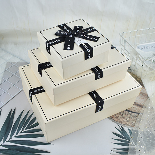 Ins style gift box companion gift empty box cosmetics lipstick box birthday gift box internet celebrity high-end gift box wholesale