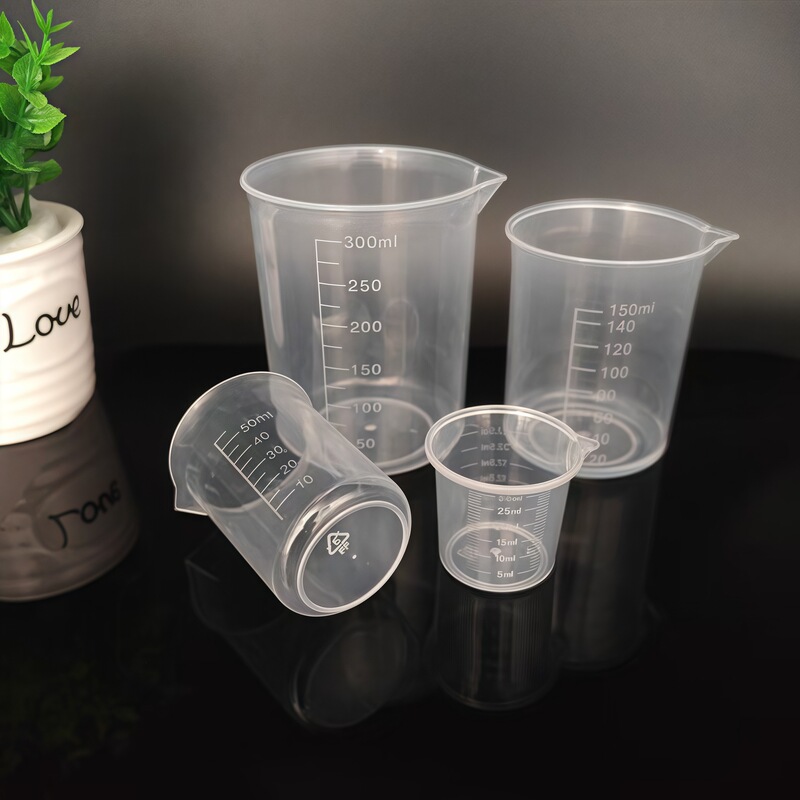 プラスチック製ビーカー、計量カップ、実験用目盛り付きカップ、透明計量カップ、目盛り付き、ハンドルなし、実験室専用|undefined