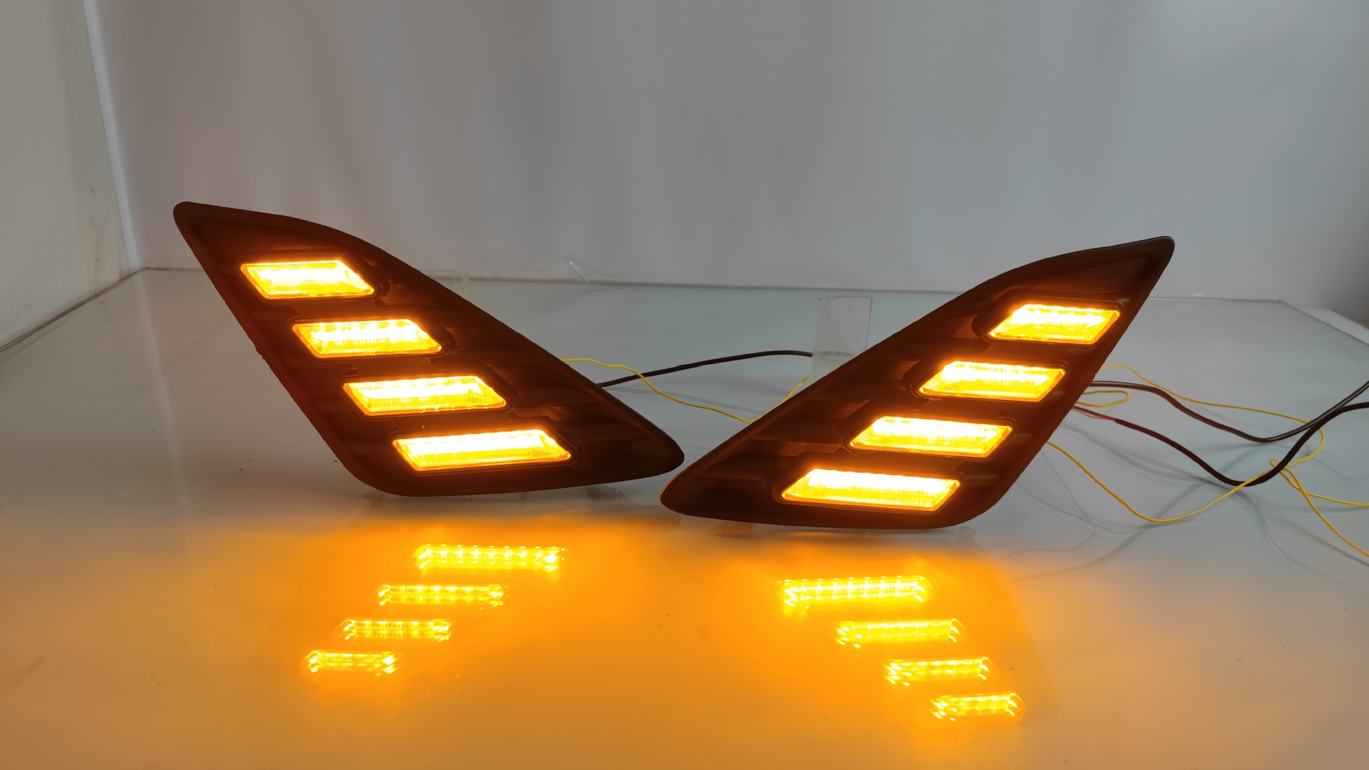 Suitable for overseas version 12-14 Toyota Camry daytime running lights Camry front fog lamp frame modified driving lights