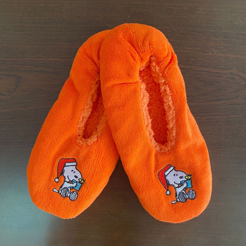 2026 New Model Men's Indoor Cotton Shoes Cartoon Snoopy Plush Warm Home Shoes in Stock for Large-Scale Customization 2026 New Model Men's Indoor Cotton Shoes Cartoon Snoopy Plush Warm Home Shoes in Stock for Large-Scale Customization