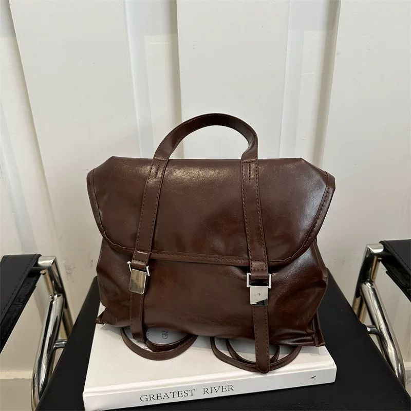 Capacious winter retro universal pendant for leisure, backpack, simple and elegant design