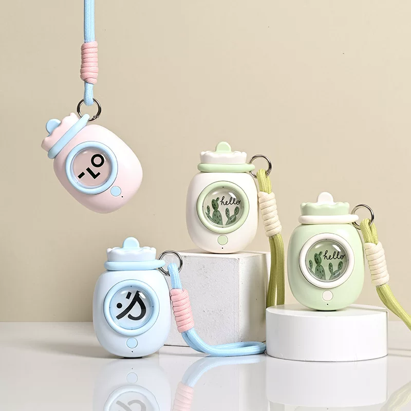 Handheld cartoon water container, capacious cute hand warmer, 2023 collection