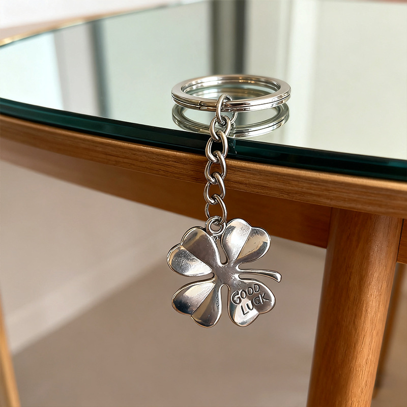 Four-leaf Clover Keychain Bag Pendant Goodluck Style Jewelry_voghion.com