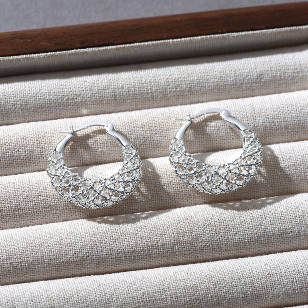 Minimalist Crescent Hoop Earrings Gold Metal Water Drop Design_voghion.com