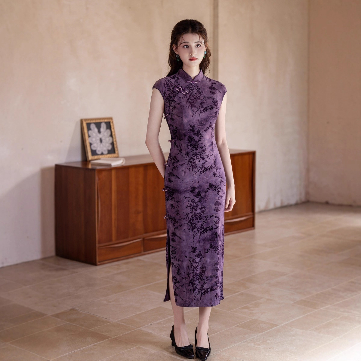 Old Shanghai Retro Chinese Style Long Flocked Short-Sleeved Cheongsam 2025 Summer New Improved Chinese Style Purple Cheongsam Skirt