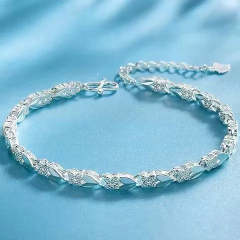 модный и универсальный браслет в виде клевера для женщин, свежие и милые цветочные нишевые роскошные браслеты, оптовая продажа