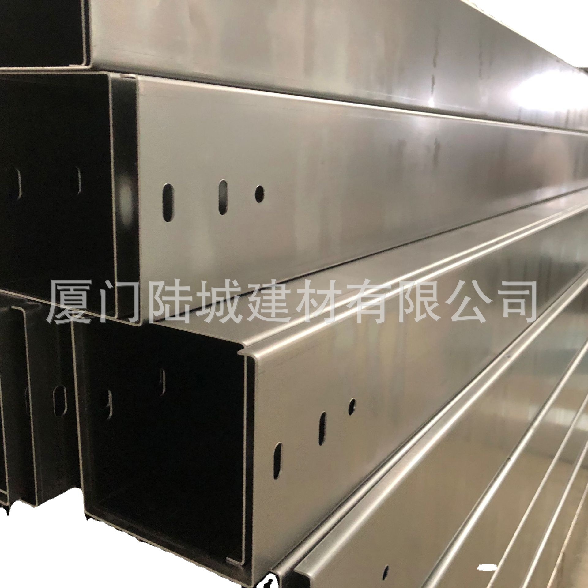 福州6米长跨距桥架生产8米长大跨距电缆桥架批发销售金属电缆桥架