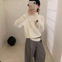 亲肤绒无缝一体高领小标毛衣打底上衣女秋冬宽松纯色堆堆领针织衫