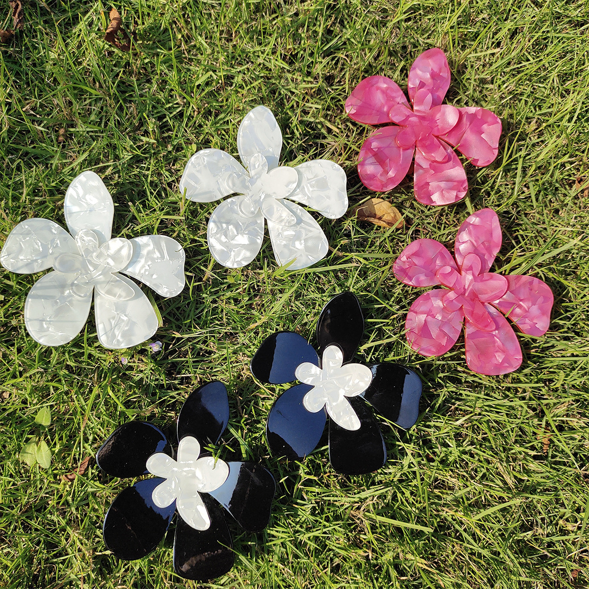 33g Weight 0.03µm Gold Plating Thickness 1 Pair Exaggerated Flower Arylic Drop Earrings