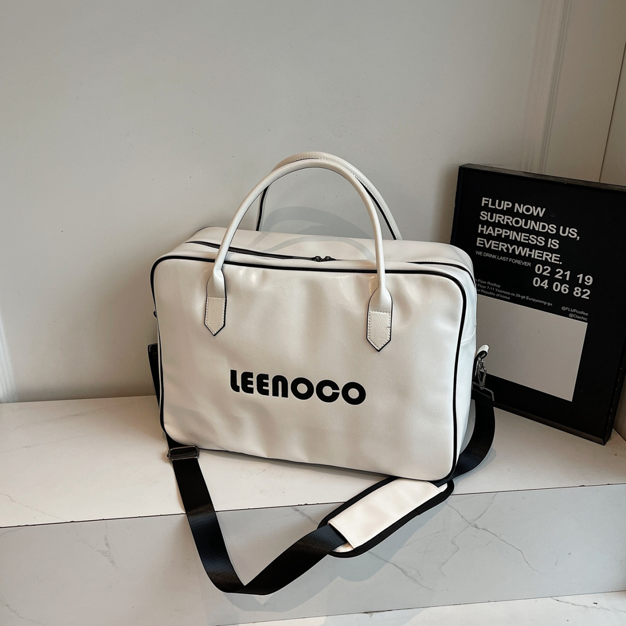 Bolsa de viaje de gran capacidad 2025, invierno nuevo estilo de moda casual de hombro único estilo coreano de moda nicho de diseño bolso de mujer de viaje