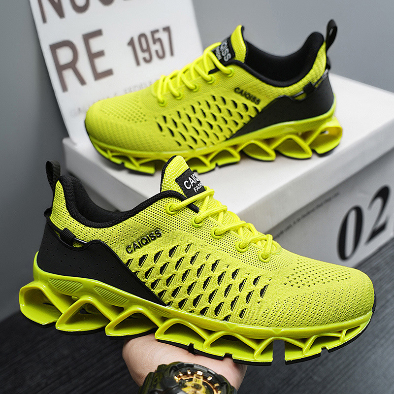 Autumn breathable lightweight running sneakers for leisure made of…