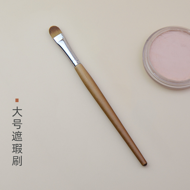 Cepillo corrector Cepillo de base en forma de lengua con mango de madera pequeño Cepillo de sombra de ojos de punta plana Cepillo corrector sin costuras Cangzhou Pincel de maquillaje
