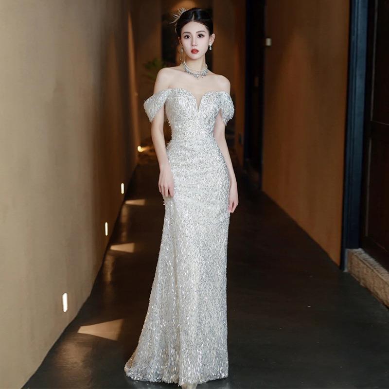 Luz de cola de pescado francés boda 2024 nueva novia pequeño hombro transfronterizo más tamaño simple vestido femenino image 3
