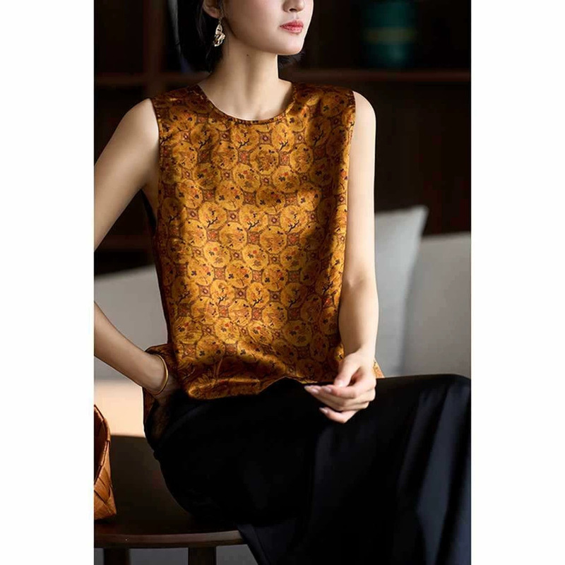National Style New Chinese Style Gold Plum Luster Xiangyun Silk Printed Round Neck Sleeveless Vest Top Women's Clothing 26 Summer Shirt Blouse National Style New Chinese Style Gold Plum Luster Xiangyun Silk Printed Round Neck Sleeveless Vest Top Women's Clothing 26 Summer Shirt Blouse