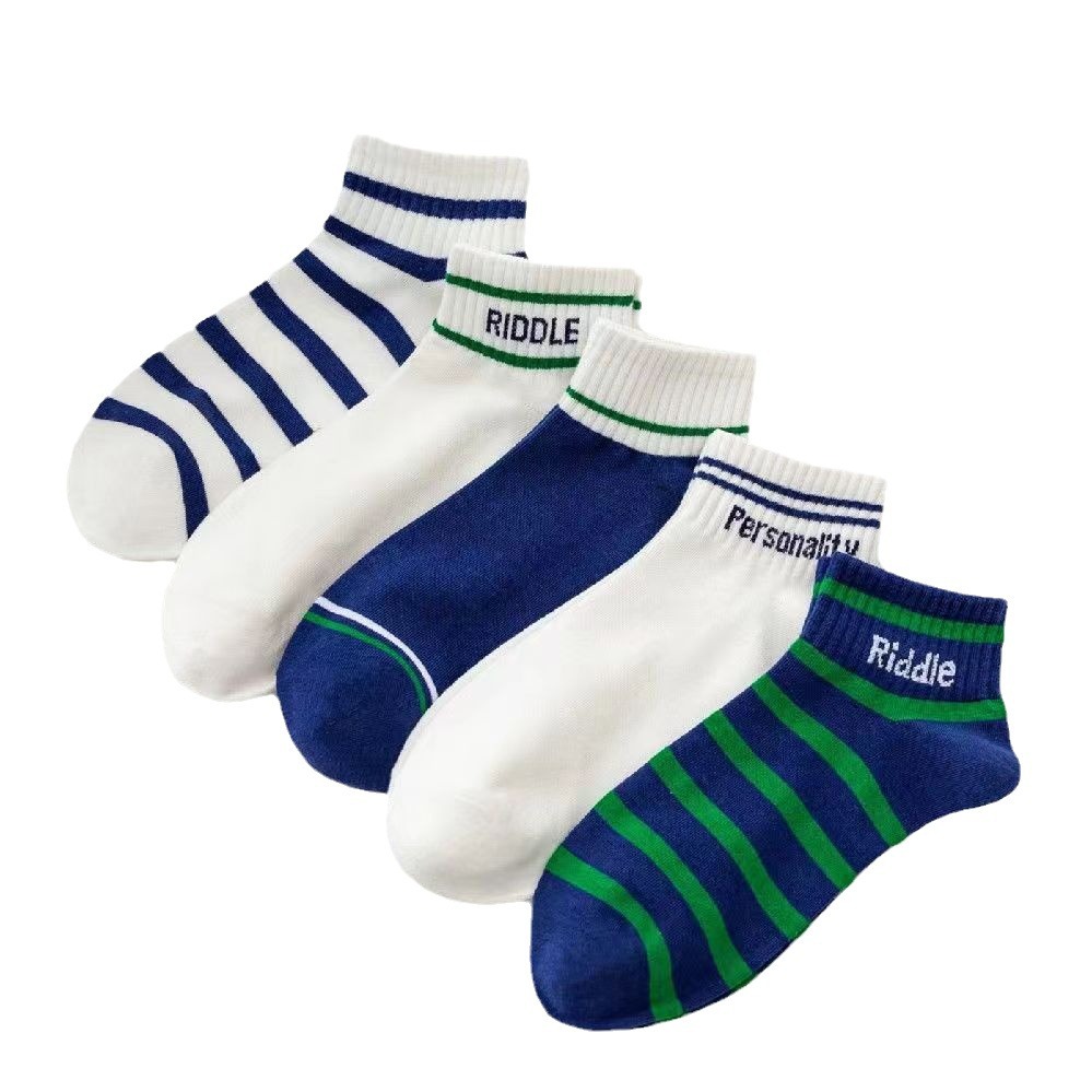 Calcetines cortos para niños Marea callejera rayas horizontales primavera y verano Delgado transpirable desodorante absorbente de sudor barco Calcetines Zhuji calcetines suministro al por mayor
