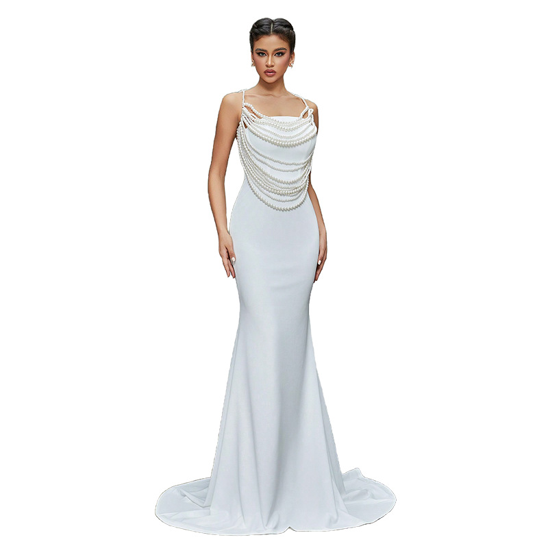 Robe de mariée bustier style français, robe blanche sirène simple et légère avec traîne pour la réception, idéale pour une mariée de niche au luxe discret._voghion.com