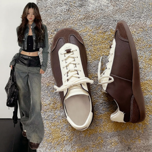Cowhide Retro Inner Heightening Ballet Moral Training Shoes Soft Sole Women's Shoes 2025 New Niche Flats Casual Sports Shoes
