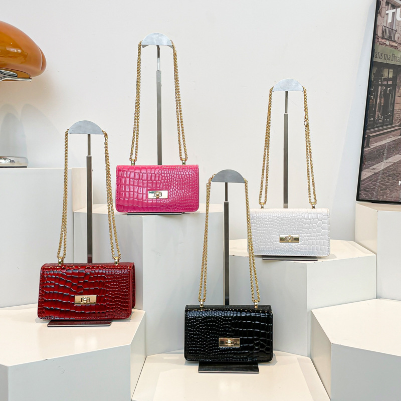 2025 nueva textura de moda cocodrilo primavera esmalte de aire extranjero cadena de cara brillante ocio hombro inclinado bolso pequeño