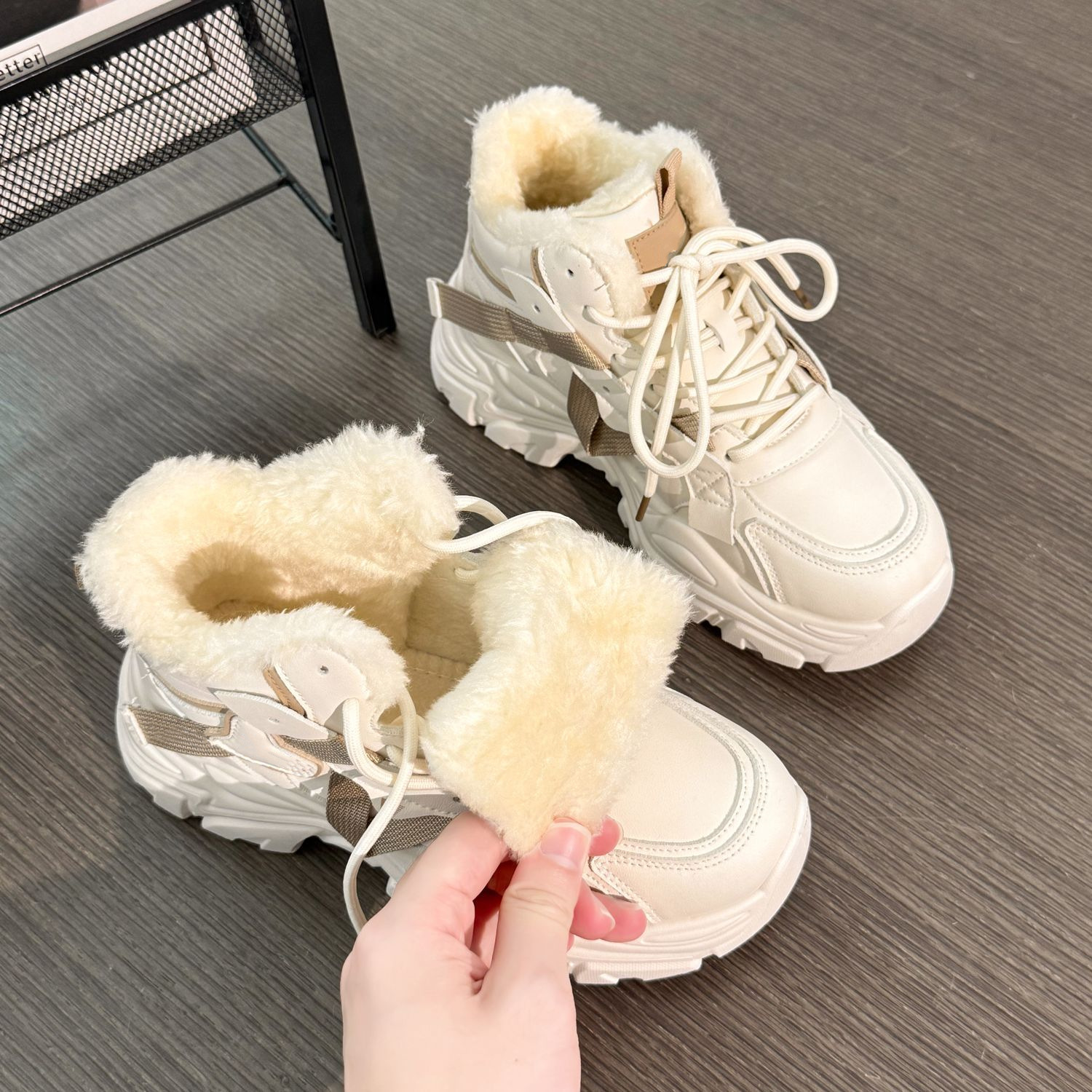 College Student Cotton 2025 Winter Hot-selling Plush Thickened White Sneakers Korean Version Ins Trendy Fashion Warm Dad_vogvips.com