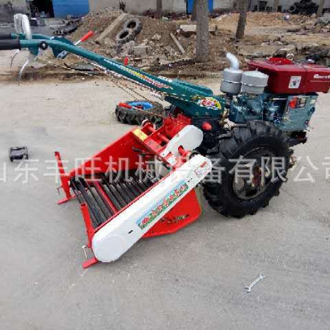 12马力手推式土豆收获机 手扶拖拉机牵引土豆红薯收获机